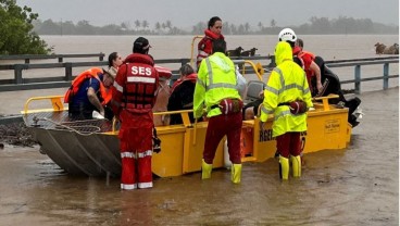 Badai Petir di Australia: 9 Orang Tewas, Listrik Padam Total