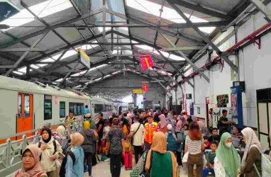 Jelang Tahun Baru, 19.892 Penumpang KA Berangkat dari Daop 8 Surabaya