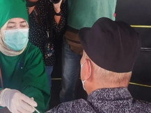 Emiten Kesehatan Terpengaruh oleh Lonjakan Covid-19?