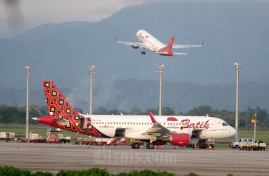 Volume Penumpang Angkutan Udara di Jawa Barat Turun 34,08%