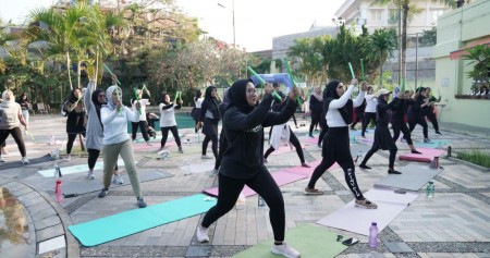 Olahraga pound fit yang sedang populer terutama dikalangan anak muda. Pound fit memiliki beberapa gerakan dasar yang harus dikuasai. /Foto: Istimewa