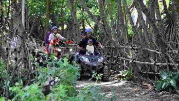 Masuk Romokalisari Adventure Land & Kebun Raya Mangrove Surabaya Kini Berbayar