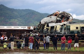 Kecelakaan Kereta di Bandung, KAI Bakal Sanksi Petugas Bila Terbukti Lalai