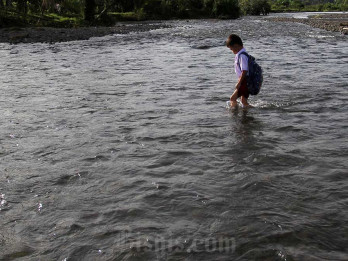Warga Padang Galo Butuh Jembatan