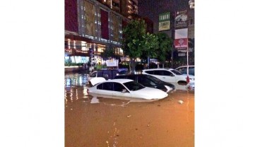 Klaim Asuransi Mobil All Risk, Kendaraan Terendam Banjir Ditanggung?