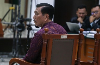 Jokowi Perintahkan Luhut Kebut Reformasi Birokrasi dan Transformasi Digital