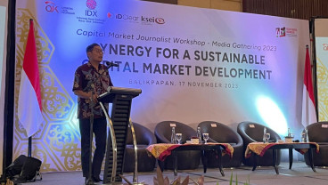 Kinerja Pasar Modal 2023, OJK: IHSG Naik tapi Terjadi Outflow di Obligasi Korporasi