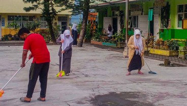 Terdampak Abu Vulkanik, Sekolah di Padang Panjang Tiadakan Kegiatan Luar Ruang Sekolah