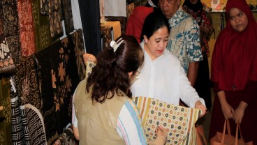 Kunjungi Semarang, Puan Belanja di Sentra Batik Malon