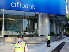OJK Ungkap Penyebab Bank Asing Jual Entitas Usaha di Tanah Air