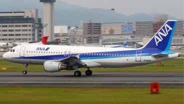 Kaca Kokpit Retak, Pesawat Boeing 737-800 ANA Balik ke Bandara Sapporo