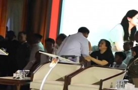 Viral Prabowo "Sungkem" ke Puan Maharani