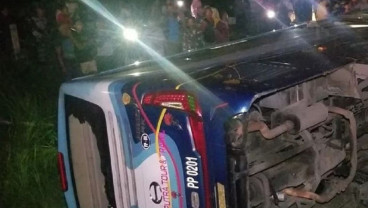 Bus Pariwisata Kecelakaan di Tol Ngawi-Solo, Ini Kronologinya