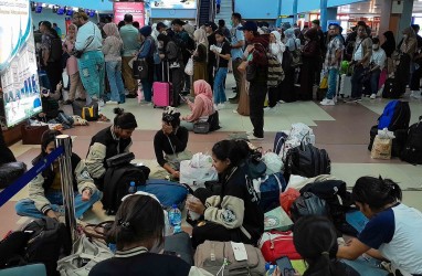 Operasional Bandara Minangkabau Ditutup Akibat Abu Vulkanik Erupsi Gunung Marapi