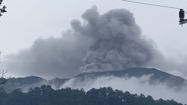PVMBG Catat Gunung Marapi Erupsi 7 Kali, Cek Kondisi Hari Ini