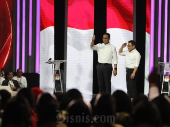 Cak Imin Sindir Jokowi : Hormati Masyarakat Adat Bukan Berbusana Setahun Sekali