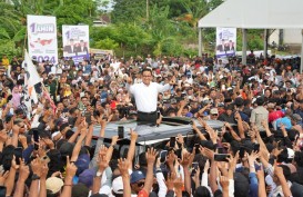 Perbedaan Gaya Kampanye Capres di Batam, Prabowo Joget Gemoy, Anies Blusukan ke Pasar