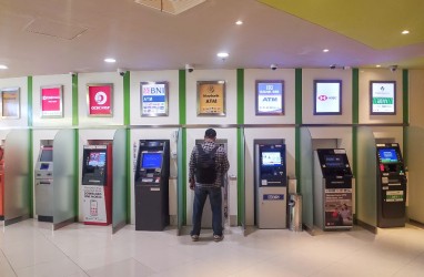 Digitalisasi Pesat, Transaksi ATM di BRI, Bank Mandiri Cs Kian Ditinggalkan