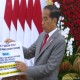 Jokowi Bawa Kertas, Tegaskan Aturan Presiden Boleh Kampanye