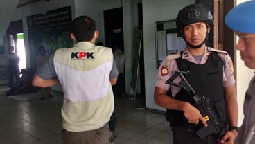 KPK Gelar OTT di Sidoarjo, 10 Orang Ditangkap!