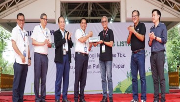 Perluas Pasar, VKTR Serahkan 8 Unit Bus Listrik BYD ke RAPP