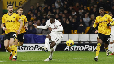 Hasil Liga Inggris: Drama 7 Gol, Man United Pesta di Markas Wolves
