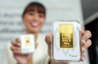 Harga Emas Antam Akhir Pekan Jauhi Rekor Tertinggi, Minat Borong?