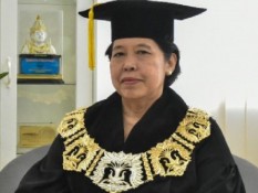 Prof. Harkristuti, Guru Besar UI yang Dituding Partisan karena Kritik Jokowi