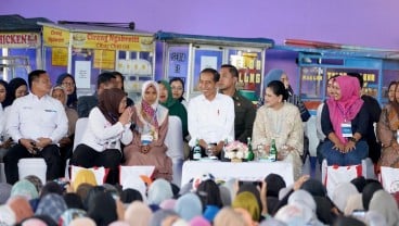 Jokowi Pilih Kalung Karya Lokal PNM Mekaar Bandung untuk Ibu Iriana