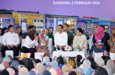 Jokowi Pilih Kalung Karya Lokal PNM Mekaar Bandung untuk Ibu Iriana