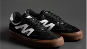 Intip Produsen Sepatu Lokal Ganjar-Mahfud di Debat Capres Final, Cuma Rp300.000-an