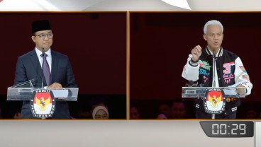 Arti Bahasa Isyarat yang Ditampilkan Anies dan Ganjar di Debat Kelima Capres