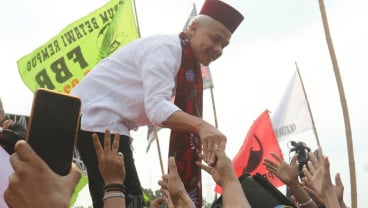 Diajak Makan Ganjar Pranowo, Pendukung Prabowo-Gibran Tersipu Malu