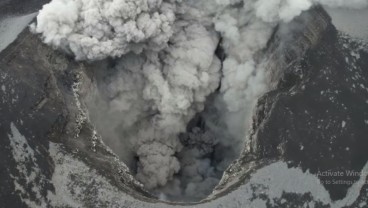 Gunung Marapi Sumbar Erupsi 2x, Tinggi Abu Capai 700 Meter