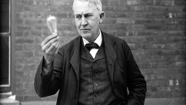 11 Februari Memperingati Hari Kelahiran Penemu Lampu Thomas Alva Edison