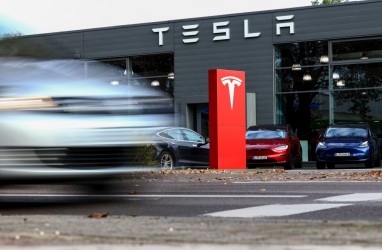 Pertanyaan Besar untuk Tesla dan Elon Musk
