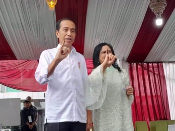Jokowi dan Iriana Gunakan Hak Suara Pemilu 2024, Nyoblos di TPS 10 Gambir