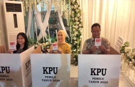 Pj Gubernur Sulsel Memilih di TPS 001 Sawerigading Makassar, Ajak Anaknya yang Pemilih Pemula