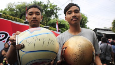 Cerita Kakak Adik Kejar Ganjar Demi Tanda Tangan