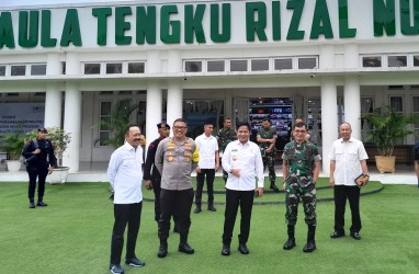 Pantau TPS, Pj Gubernur Sumut Targetkan Partisipasi Pemilih Lebih 79%