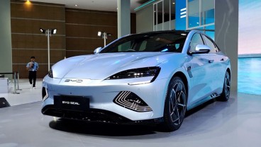 BYD Rilis Tiga Mobil Listrik di IIMS 2024, Harga Mulai Rp425 Juta