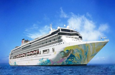 Siap-siap Liburan, Kapal Pesiar Resorts World Cruises Merapat di Jakarta