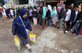 Harga Naik, Warga Kabupaten Cirebon Terpaksa Ngirit hingga Mengoplos Beras