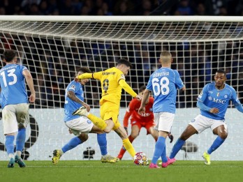 Hasil Liga Champions: Sama Kuat, Barcelona Curi Gol Tandang di Markas Napoli