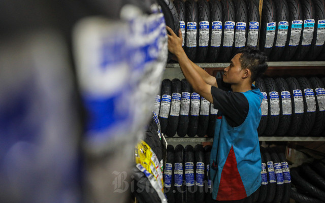 Ada yang Rajin Borong Saham GJTL Jagoan Lo Kheng Hong