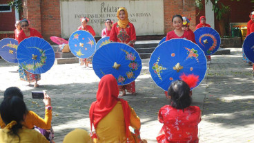 Semarak Festival Cap Go Meh Bakul Budaya FIB UI