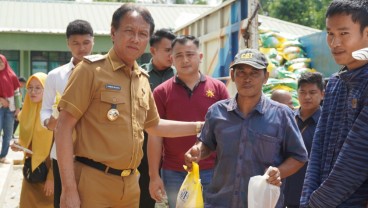 Operasi Pasar, Warga OKI Bisa Tebus Murah Beras dan Minyak Rp65.000