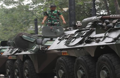 CEK FAKTA: Iringan Kendaraan Tempur TNI untuk Amankan Demo Bawaslu?