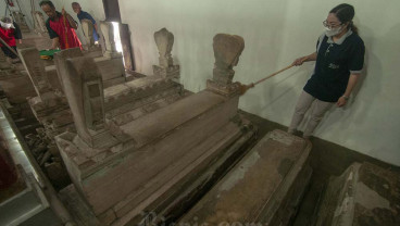 Tradisi Ganti Kain Singep Makam Sunan Pandanaran di Klaten