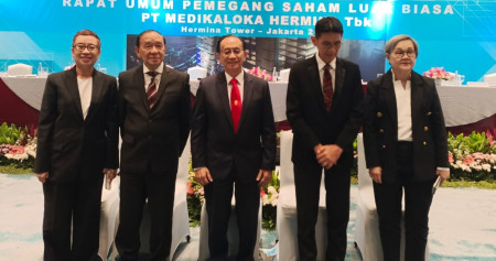 Jajaran direksi PT Medikaloka Hermina Tbk. (HEAL) dalam RUPSLB di Jakarta pada Kamis (29/2/2024). Bisnis/Rizqi Rajendra